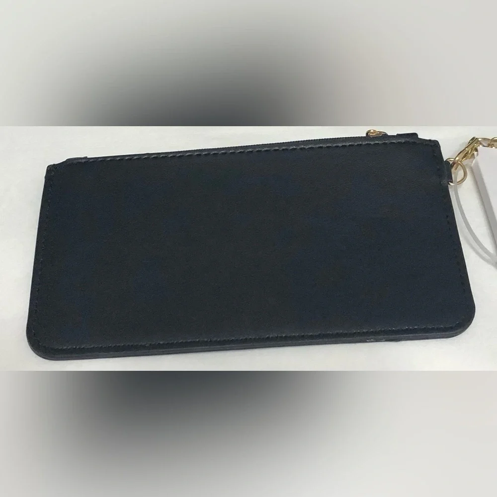 Women’s initial R gold wrist chain purse wallet black. 7”LX4W